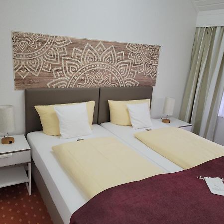 Kurparkhotel-Gemuend Luaran gambar